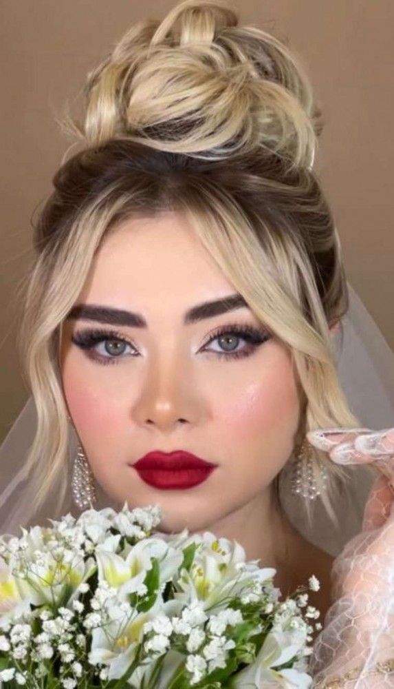 میکاپ عروس با موی بلوند | 20 ایده میکاپ عروس با موی بلوند برای همه فرم صورت