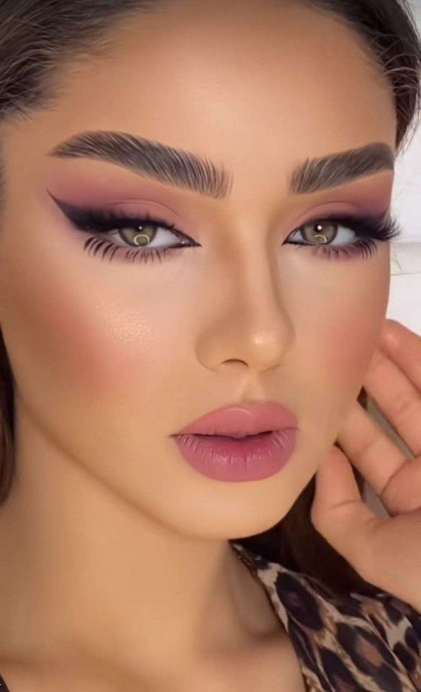 ارایش عروس با رژ صورتی | 25 ارایش عروس با رژ صورتی در تناژهای مختلف