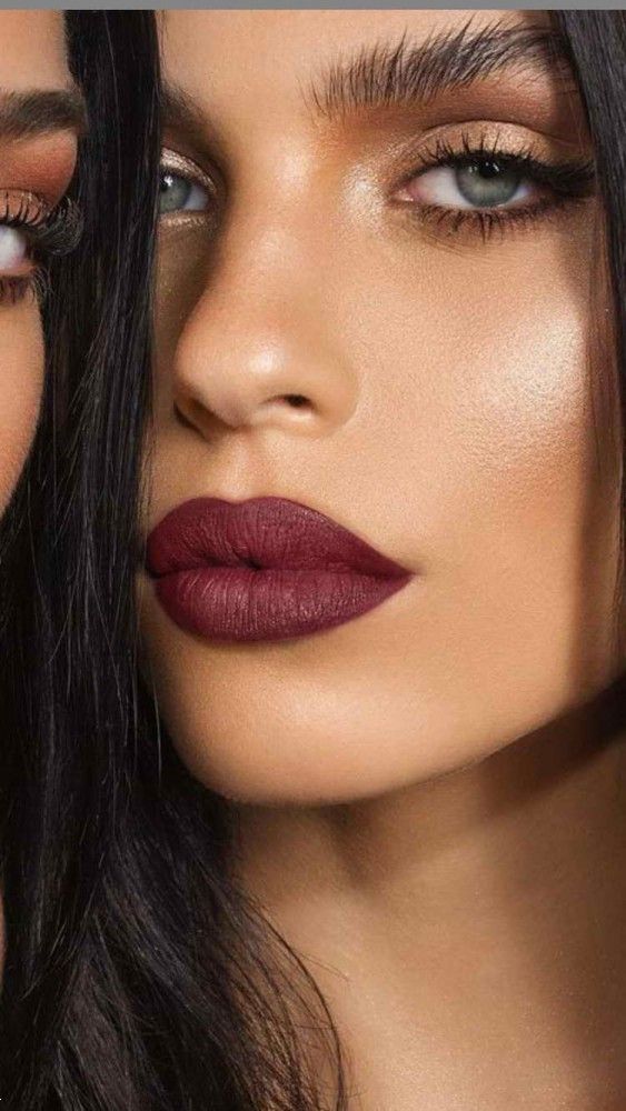 آرایش صورت برای لباس زرشکی | 25 آرایش صورت با لباس زرشکی برای عروسی و مهمانی ها