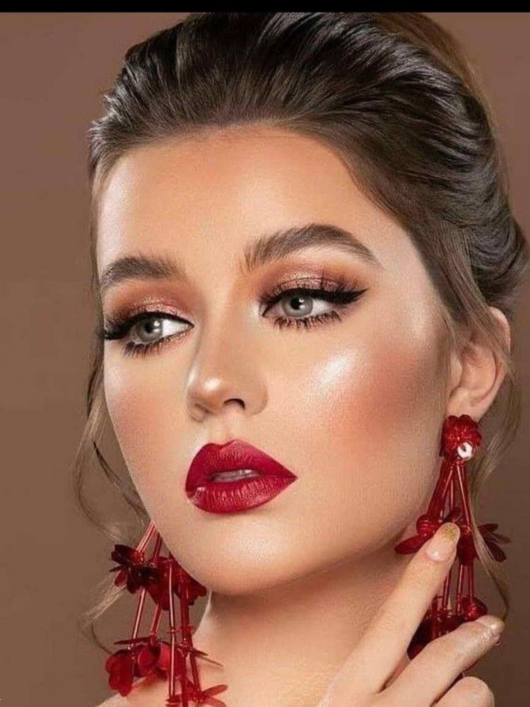 آرایش صورت برای لباس زرشکی | 25 آرایش صورت با لباس زرشکی برای عروسی و مهمانی ها