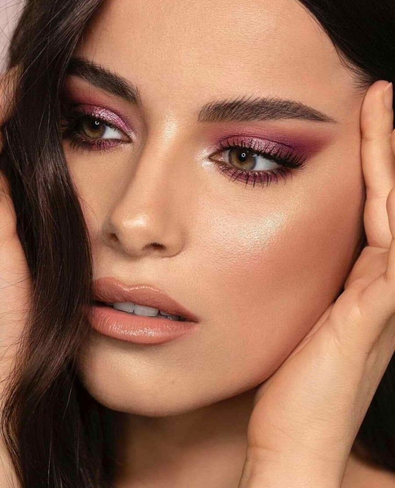 آرایش صورت برای لباس زرشکی | 25 آرایش صورت با لباس زرشکی برای عروسی و مهمانی ها