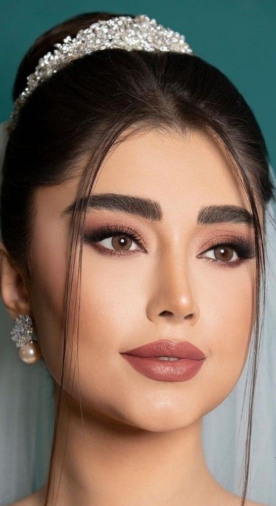 مدل آرایش چشم لایت عروس | بهترین مدل آرایش چشم لایت عروس ترند 2025 برای تبدیل شدن به نگین مجلس!