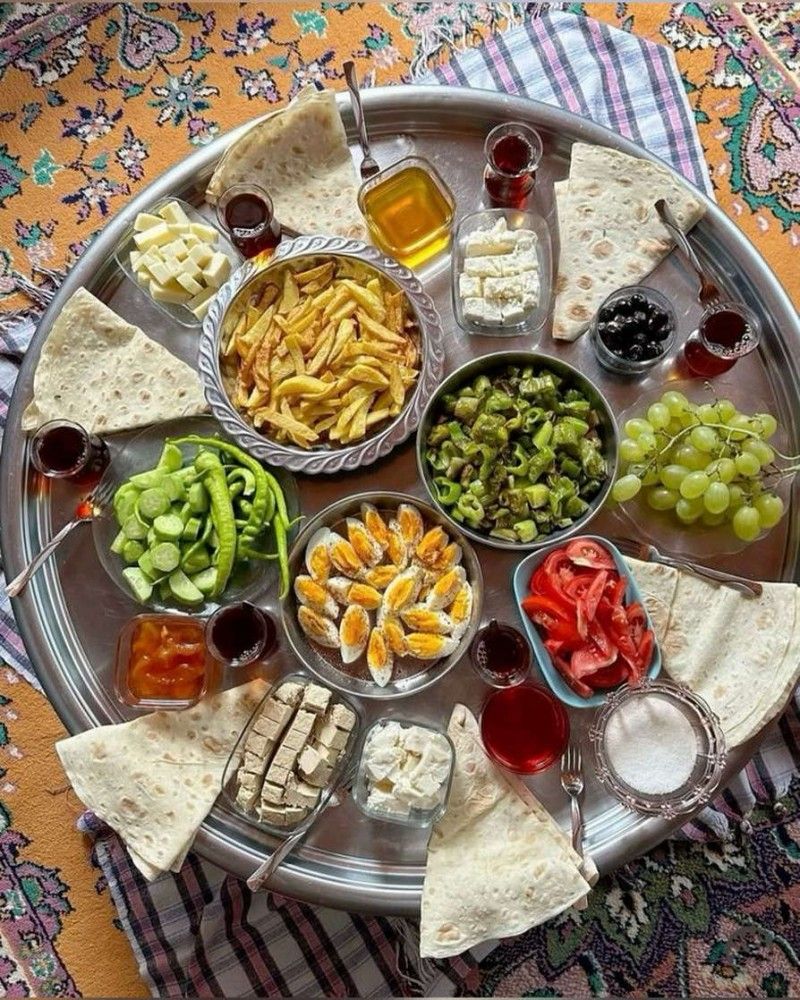 چیدن میز صبحانه لاکچری | 22 ایده های تزیین و چیدن میز صبحانه لاکچری تازه عروس برای مهمان و دونفره