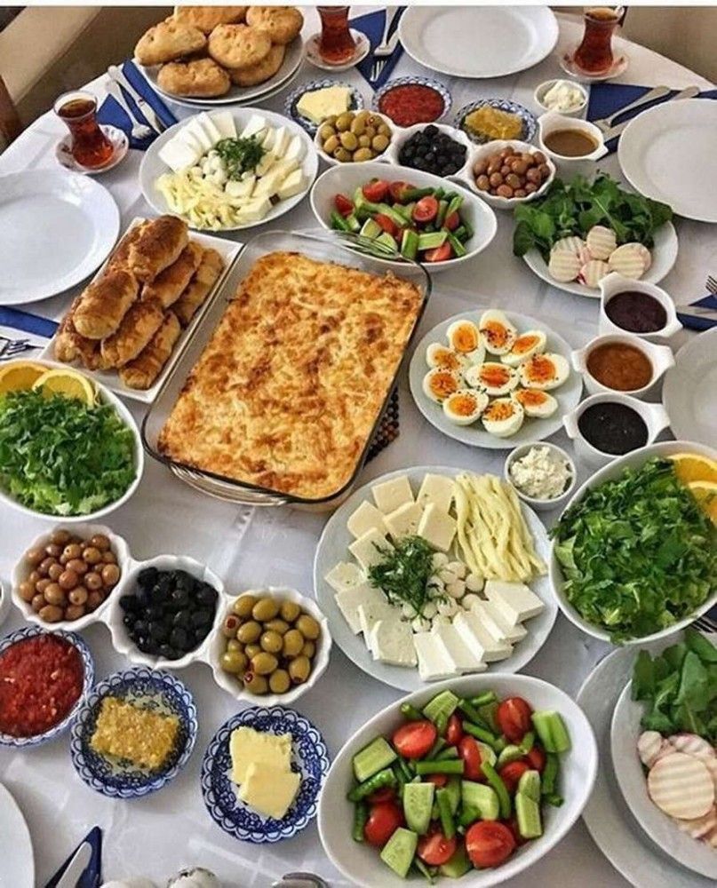 چیدن میز صبحانه لاکچری | 22 ایده های تزیین و چیدن میز صبحانه لاکچری تازه عروس برای مهمان و دونفره