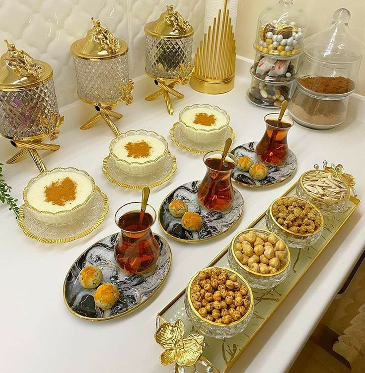 چیدمان میز پذیرایی | ۳۰ مدل چیدمان میز پذیرایی مهمان شیک و مجلسی برای تازه‌عروس‌ها و خانم‌هایی که می‌خواهند هنرنمایی کنند! + نکات کاربردی و مفید