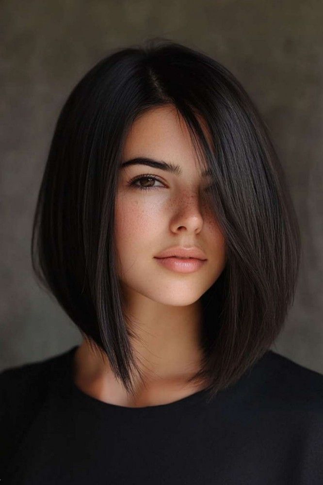 کوتاهی موی مشکی | 22 مدل مو کوتاه مشکی برای عروسی و روزمره بسیار جذاب