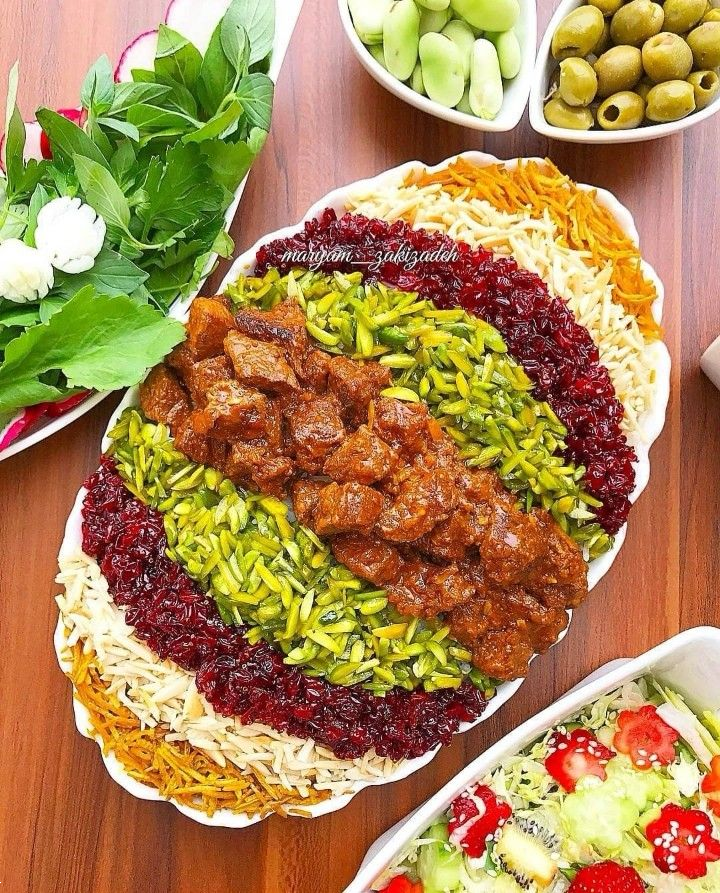 تزیین غذای ایرانی | ۳۰ ایده فوق‌العاده زیبای تزیین غذای ایرانی مجلسی برای تازه عروس و خانم های هنرمند + نکات طلایی دیزاین غذا!