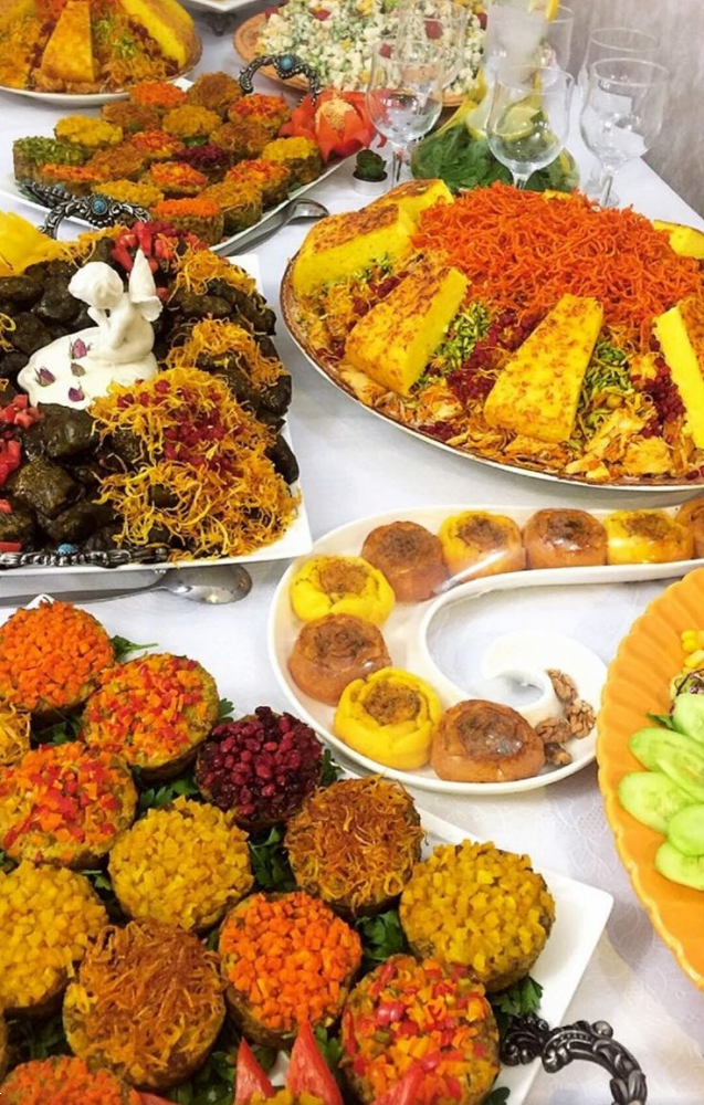 تزیین غذای ایرانی | ۳۰ ایده فوق‌العاده زیبای تزیین غذای ایرانی مجلسی برای تازه عروس و خانم های هنرمند + نکات طلایی دیزاین غذا!