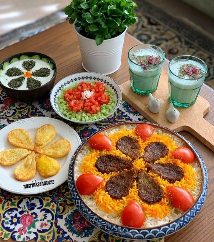 تزیین غذای ایرانی | ۳۰ ایده فوق‌العاده زیبای تزیین غذای ایرانی مجلسی برای تازه عروس و خانم های هنرمند + نکات طلایی دیزاین غذا!
