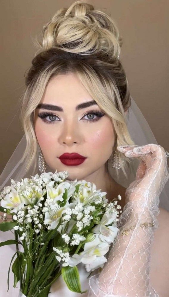 مدل موی شینیون بسته عروس | 23 مدل شینیون پرطرفدار جمع عروس جدید با تور و بدون تور