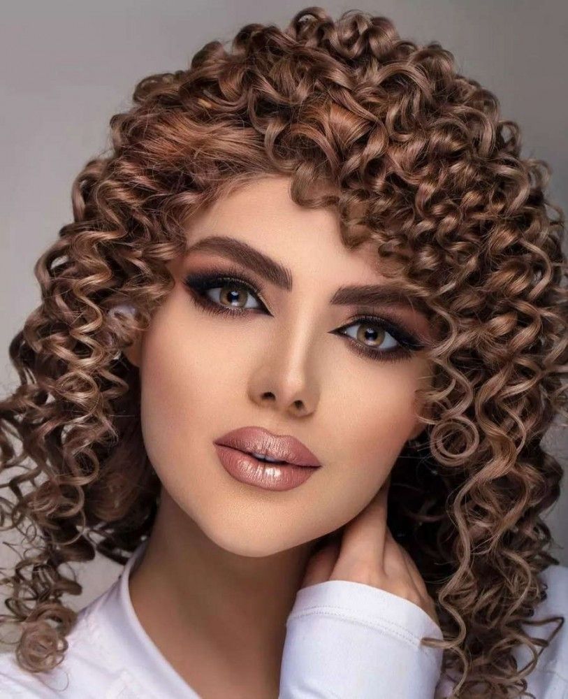 شینیون موی فر دخترانه | 25 مدل شینیون برای موهای فر ریز و درشت برای عروسی