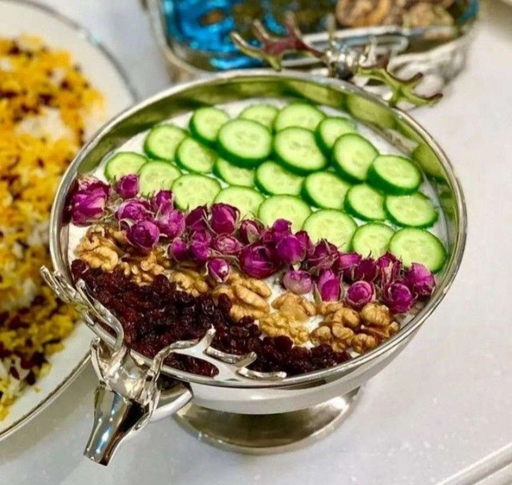 تزیین آب دوغ خیار مجلسی | 25 تزیین آب دوغ خیار شاهانه برای مهمان بسیار ساده اما کاربردی