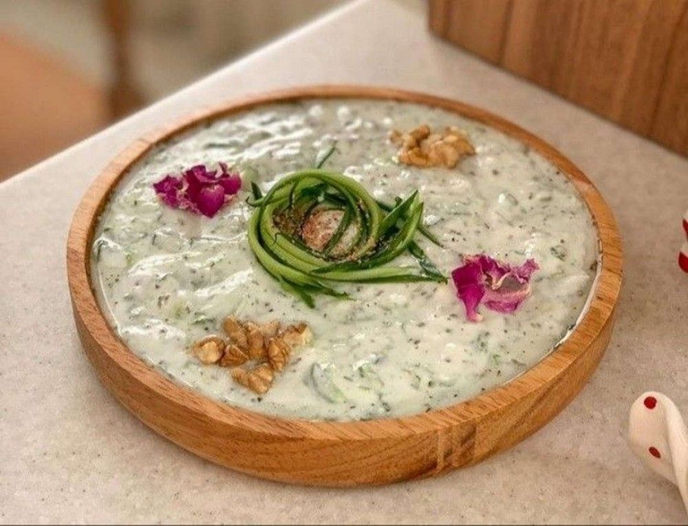 تزیین آب دوغ خیار مجلسی | 25 تزیین آب دوغ خیار شاهانه برای مهمان بسیار ساده اما کاربردی