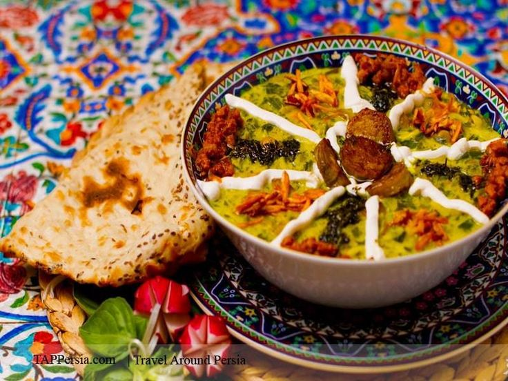 ایده تزیین آش | ۲۵ ایده‌ خلاقانه و خوشمزه برای تزیین آش مجلسی، نذری و سفره عروس [ساده تا لاکچری]