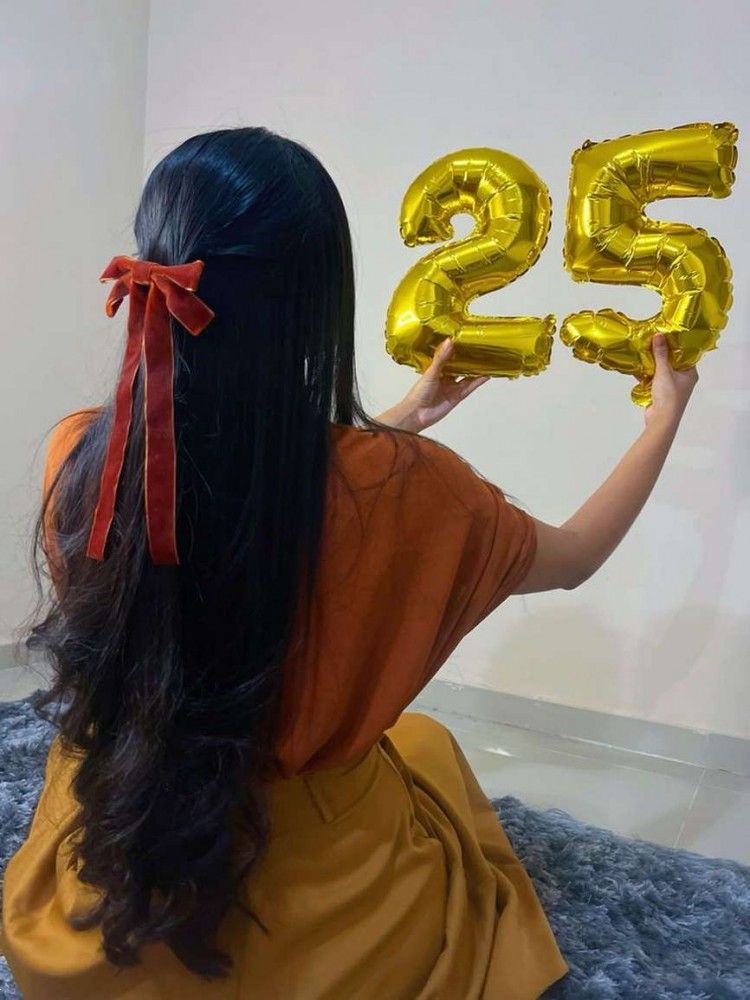 ژست عکس تولد دخترانه لاکچری بدون چهره | 21 عکس تولد دخترانه بدون چهره برای استوری و پروفایل و ژست 