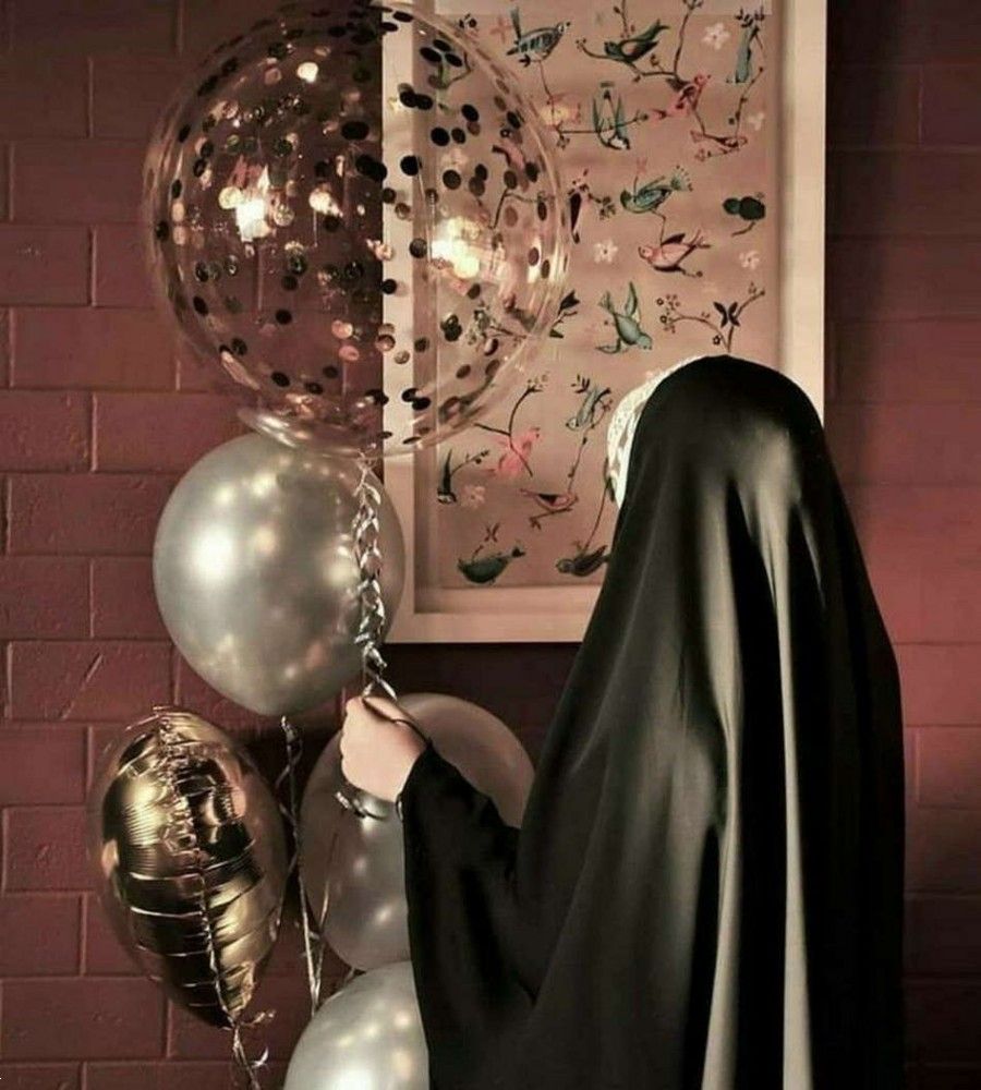 ژست عکس تولد با چادر | 20 ژست عکس دختر چادری با کیک تولد و بادکنک بسیار شیک و زیبا