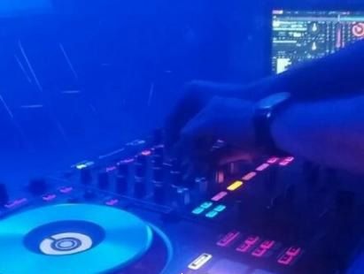 دی جی dj در تهران0
