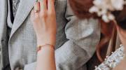 عکس حلقه فیک در سالن عقد جهت ایده عکس هنری از حلقه برای پروفایل