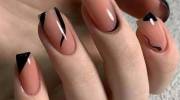 تزیین ناخن با لاک ساده 1401 ویژه خانمهای ساده پسند و خوش سلیقه