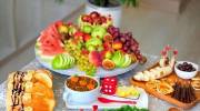 تزیین غذا برای نو عروس 1401 همراه با نکات ریز و مهم (تزیین غذا روی میز شام)