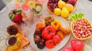 تزیین میز عصرانه 1401 با ظروف ساده برای دورهمی دوستانه ویژه خانم های خوش سلیقه