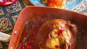 غذای ویژه شب یلدا - طرز تهیه مرغ ناردونی | بهترین غذای شب یلدا چیست؟ شب یلدا چی بپزیم؟