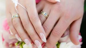 68 مدل ناخن عروس جدید 2024 لاکچری مورد استفاده بلاگر هایی که به تازگی عروس شدند!