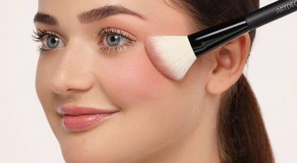 اهمیت استفاده از رژگونه در مراحل آرایش