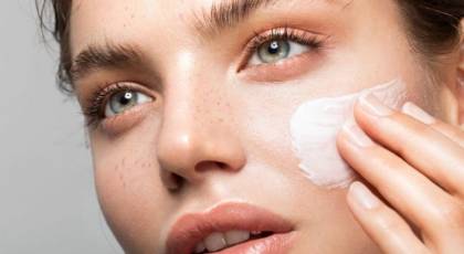 کرم آبرسان قوی برای پوست خیلی خشک چی بخریم؟