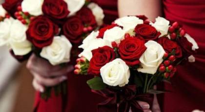  انواع دسته گل عروس رز قرمز رومانتیک و عاشقانه